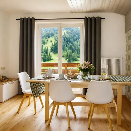 Family Roza Apartament